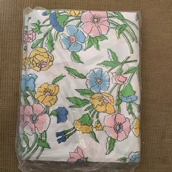 Sears Bedding New Vintage Full Sized Flat Sheet In Bridgeport Floral Print Poshmark